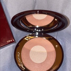 PILLOW TALK Charlotte Tilbury Cheek to Chic Blusher